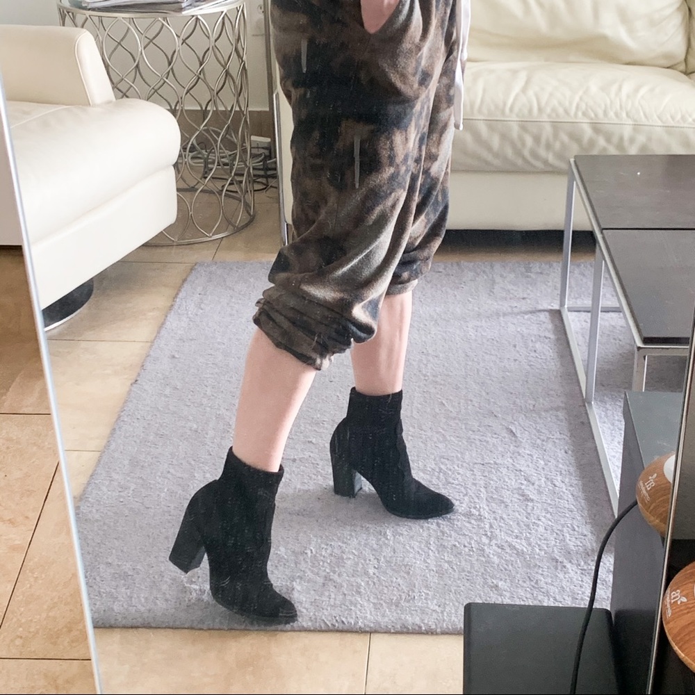 Dolce vita suede booties